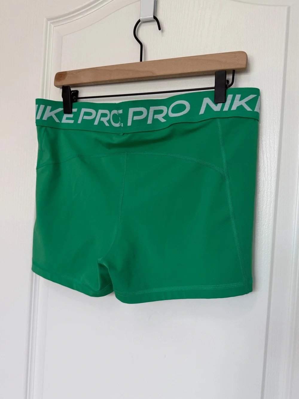 Nike Women’s Nike Pro Dri-Fit Green XL 3” Shorts